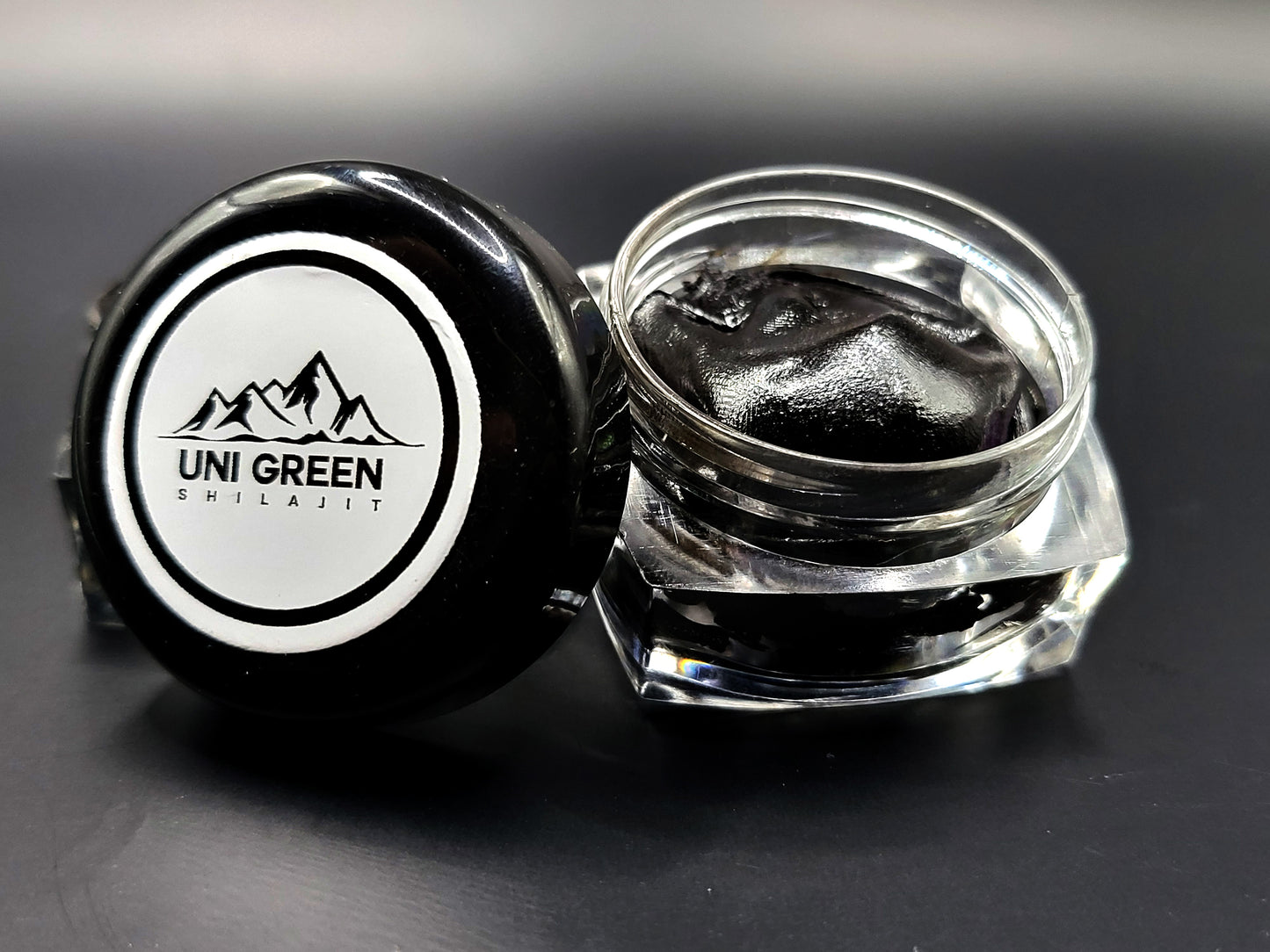 Discover the essence of well-being with Unigreen Shilajit, a Himalayan treasure promoting vitality and holistic health